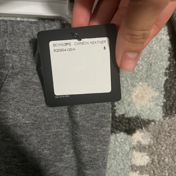 Nike 3Brand 2 piece set . Brand new 5T - Picture 7 of 7